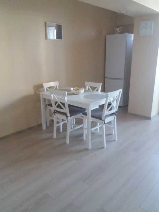 Juli'S Apartment Oradea Exterior foto